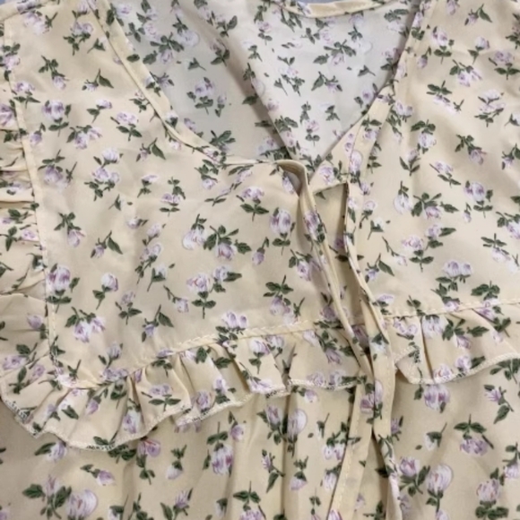 Embrace Nature with Our Yellow & Green Floral Maxi Dress! - Picture 2 of 3